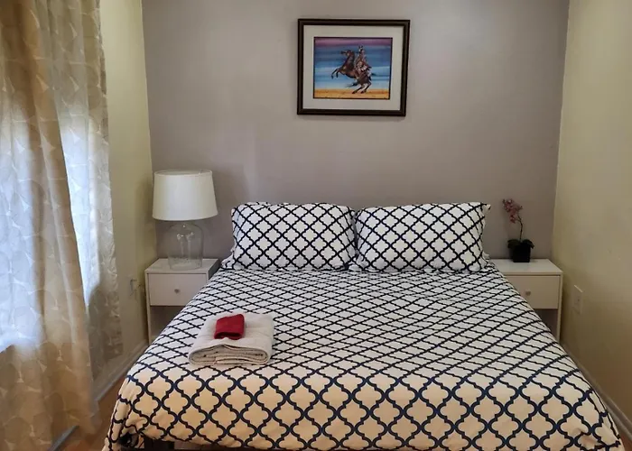 Unit 4 - Walkable Roosevelt Row 1br 1ba Downtown